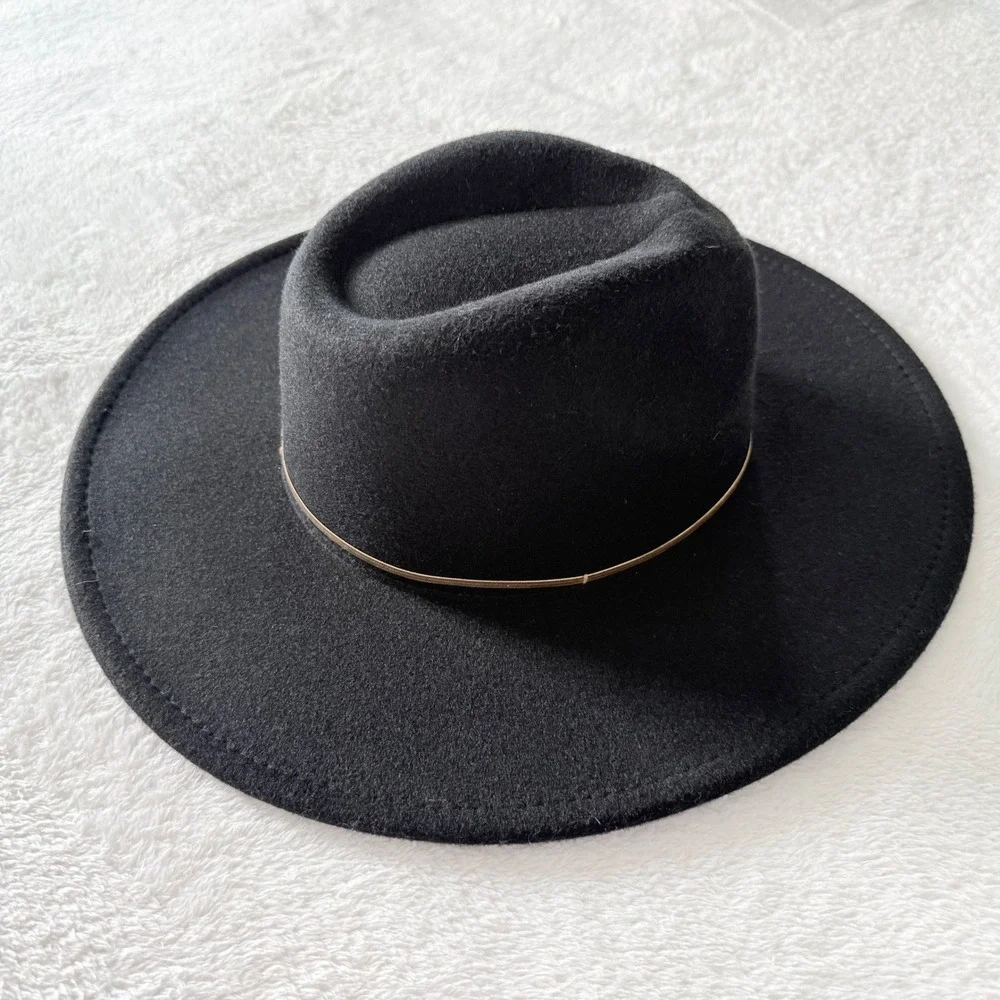 Windsor Black Wide Brim Fedora Hat Gold Metallic Band One Size NEW